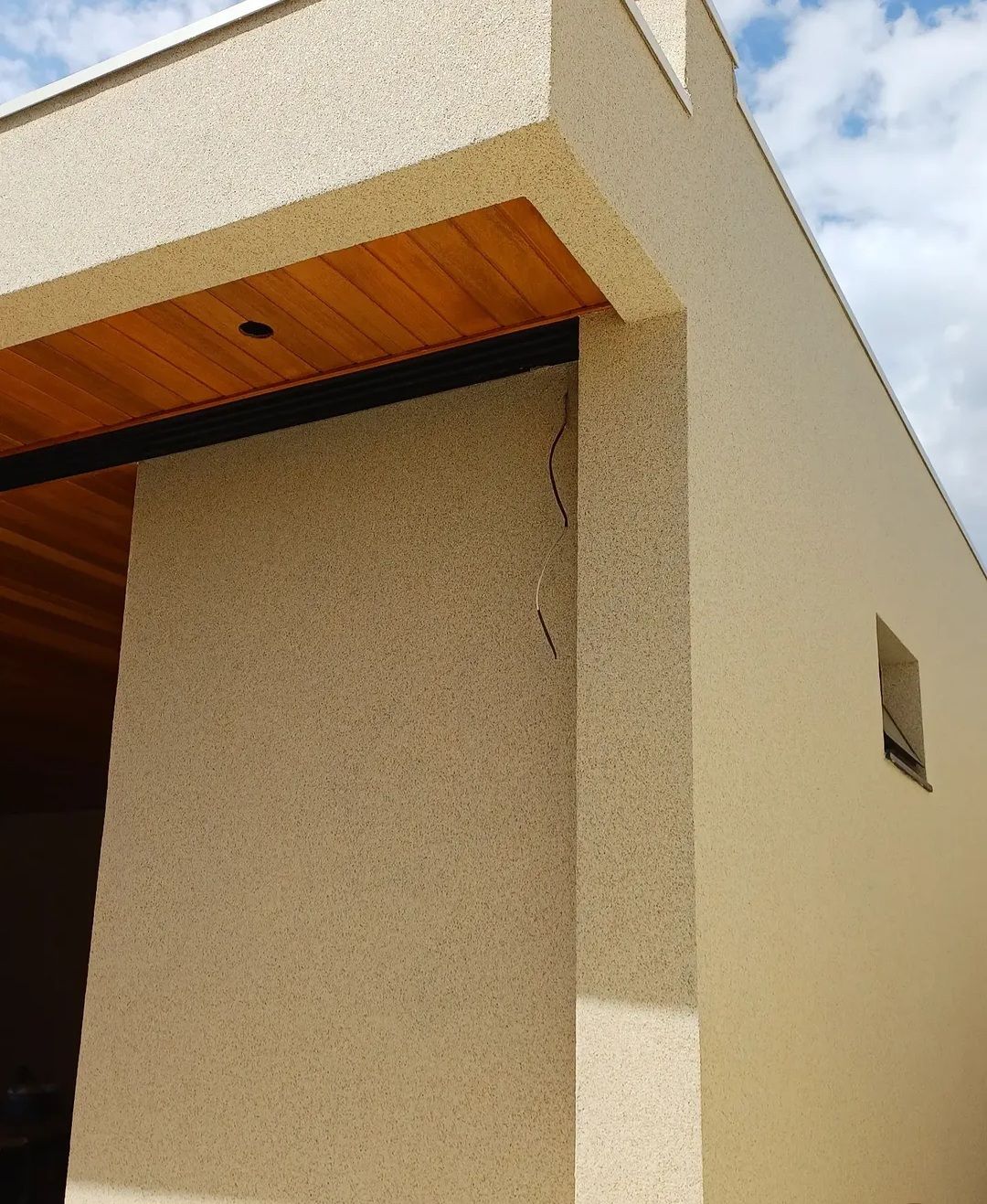 Obra executada do reboco cru ao acabamento fino — foto 7