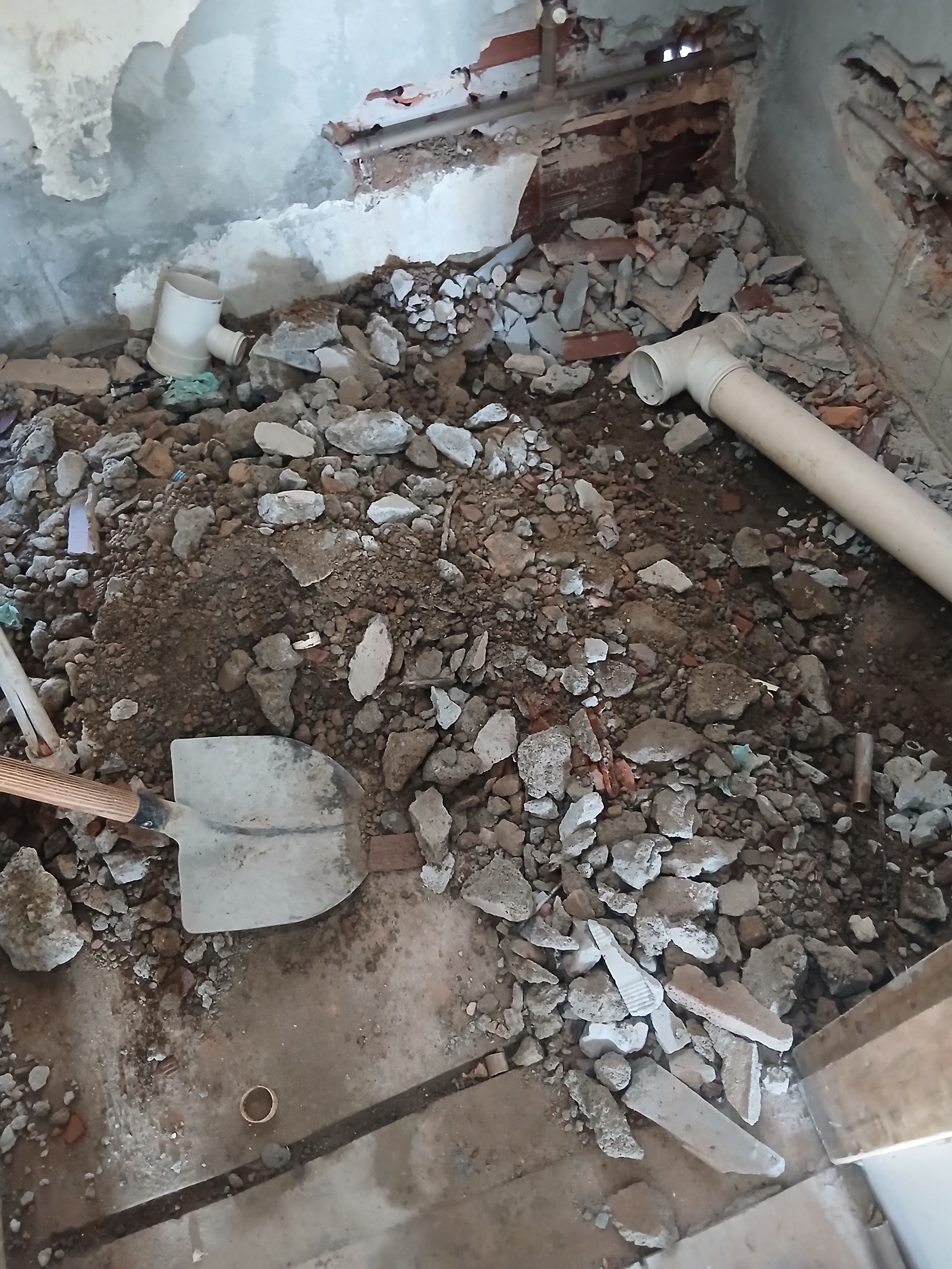 Construção em geral tipo piso contra piso pavimentação.drenagem entre outros. — foto 5
