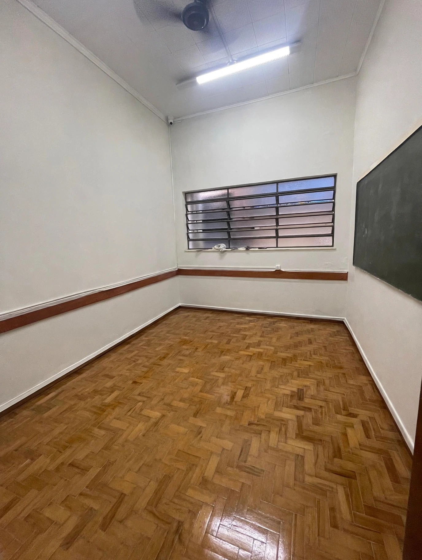 Pinturas em sala — foto 2