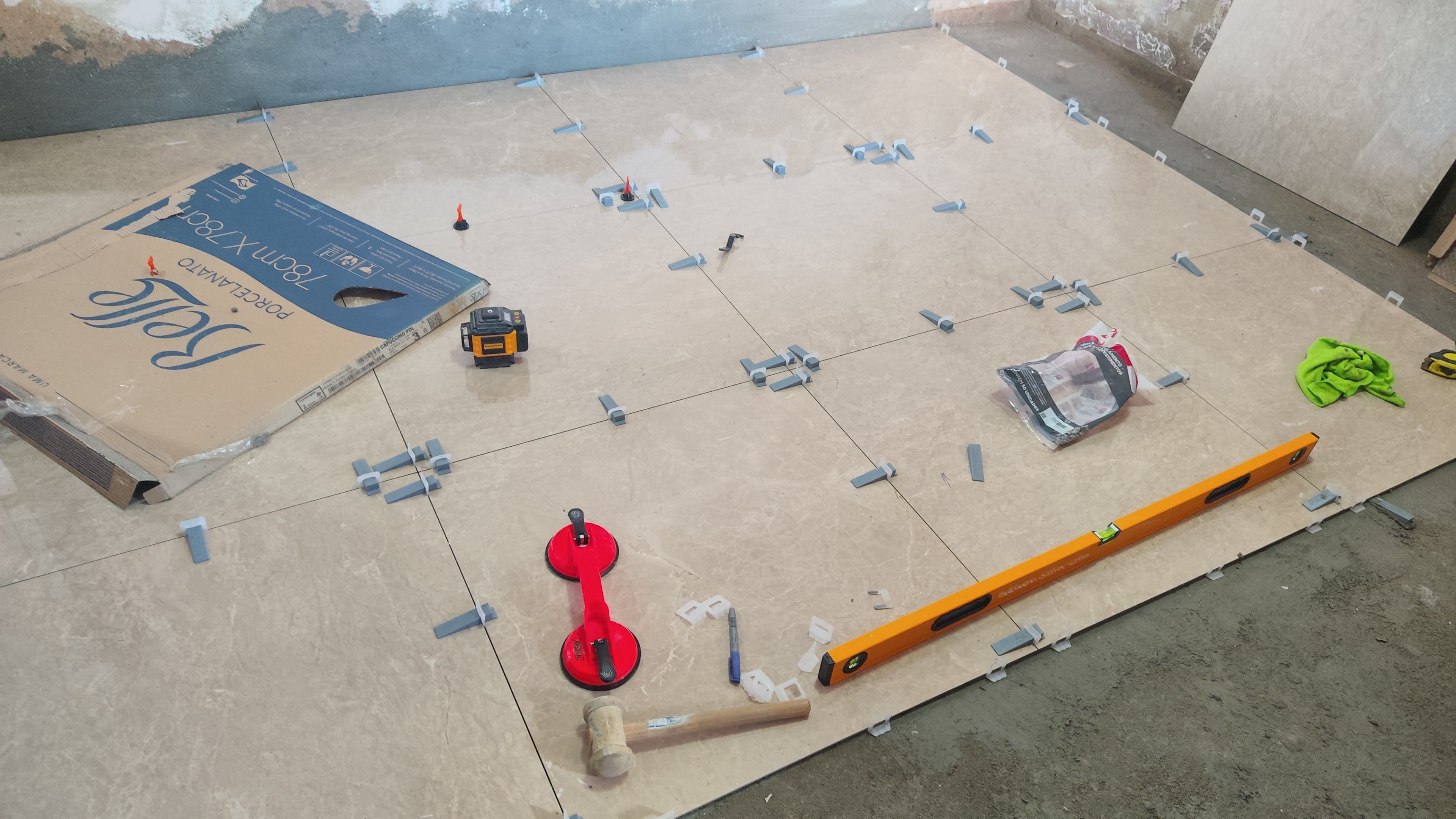Assentamento de pisos e azulejos — foto 4