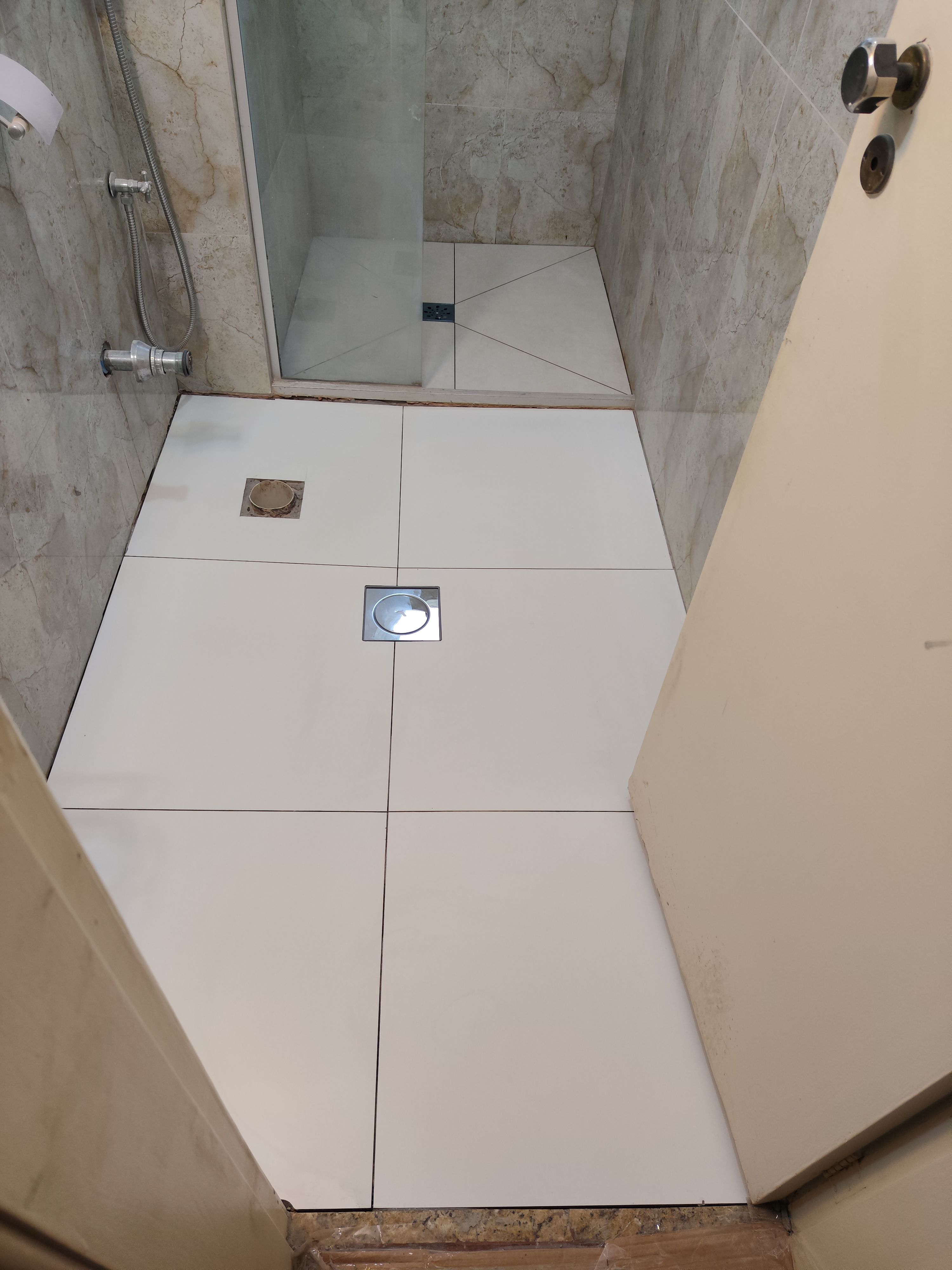 Assentamento de pisos e azulejos — foto 8