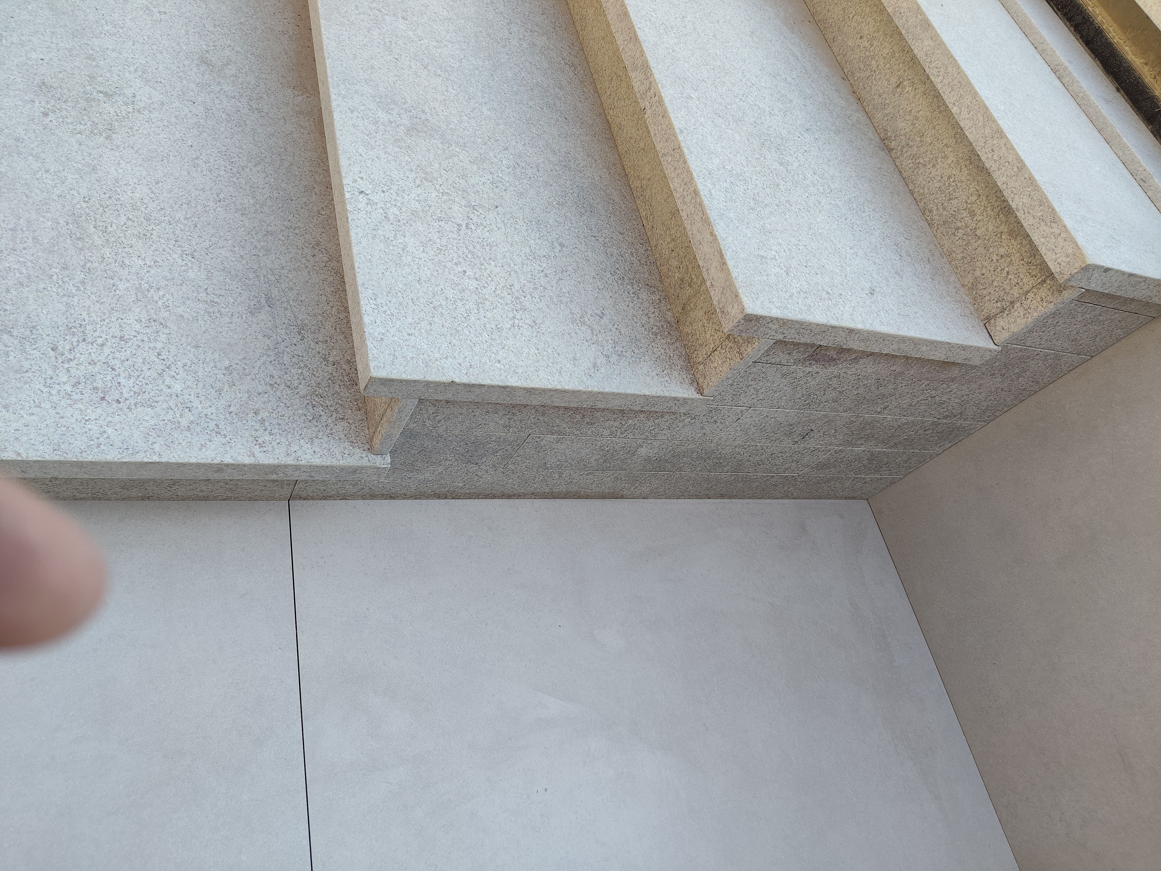 Assentamento de pisos e azulejos — foto 5