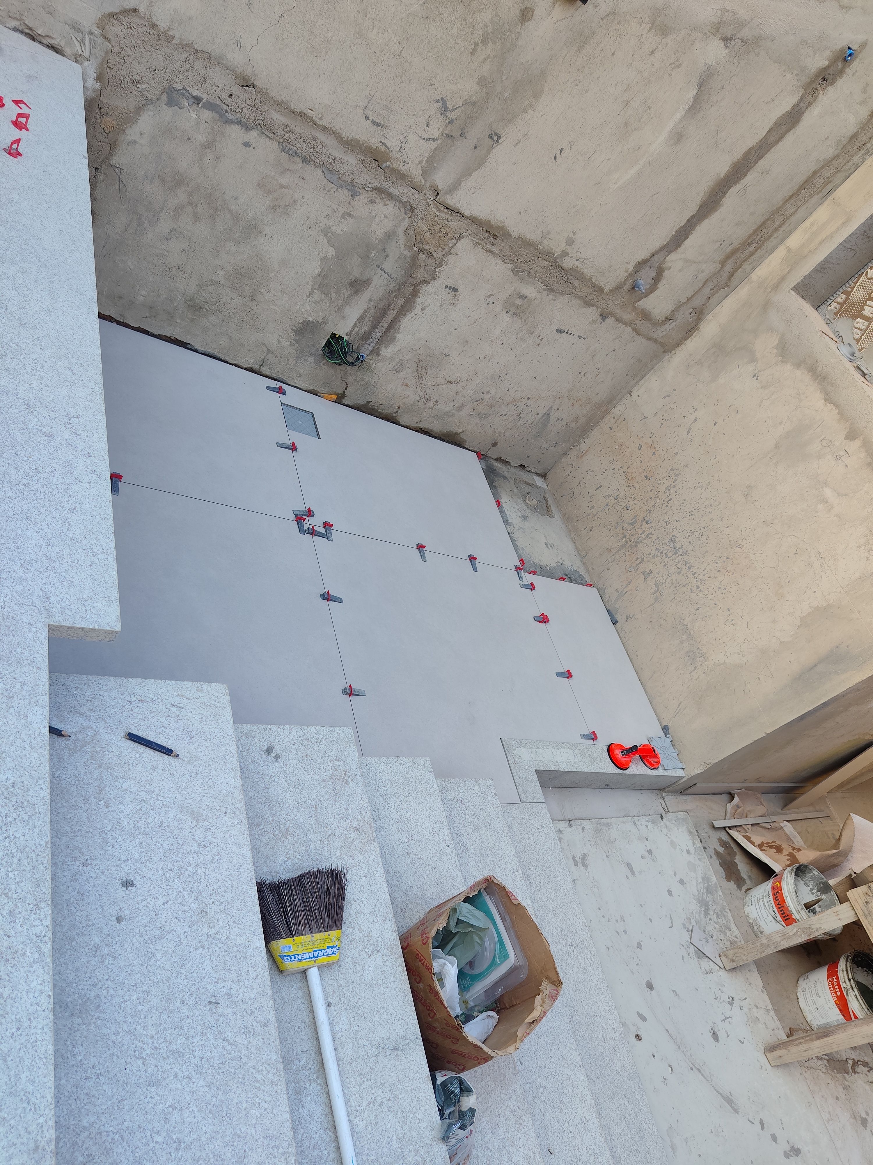 Assentamento de pisos e azulejos — foto 6