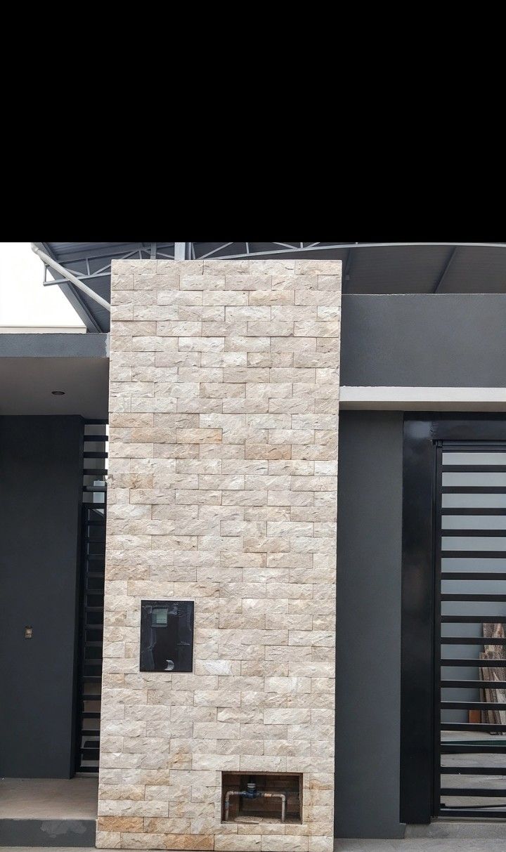 Piso poselanato e azulejos e pedras — foto 1