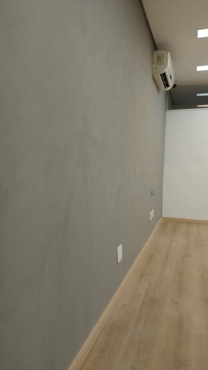 Parede de cimento queimado e tijolinho — foto 5