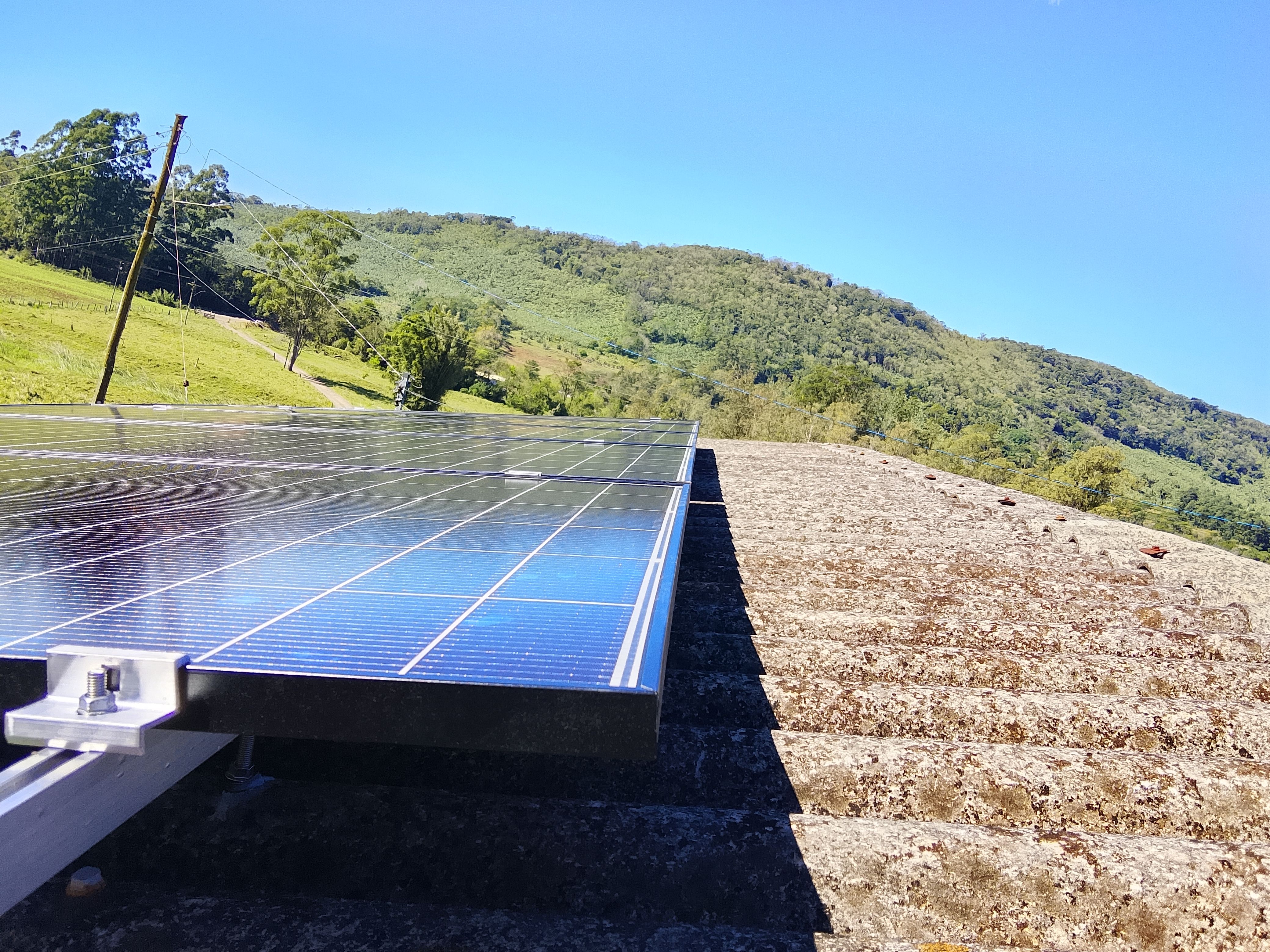 Instalação de painéis solares — foto 4