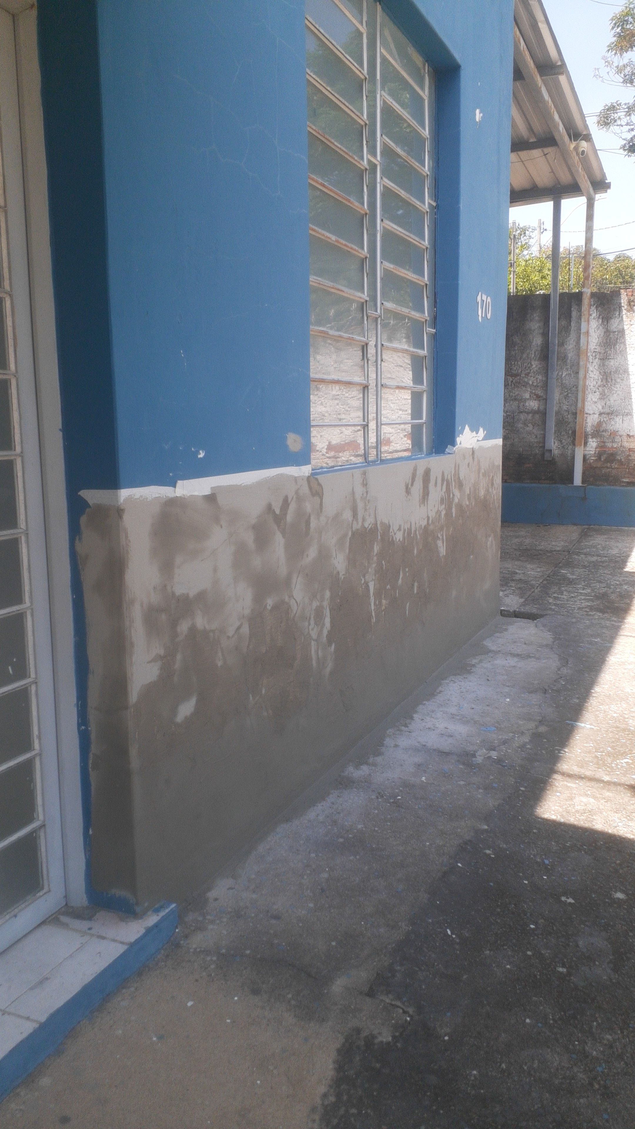 Tratamento de  uma parede com infiltrações — foto 3