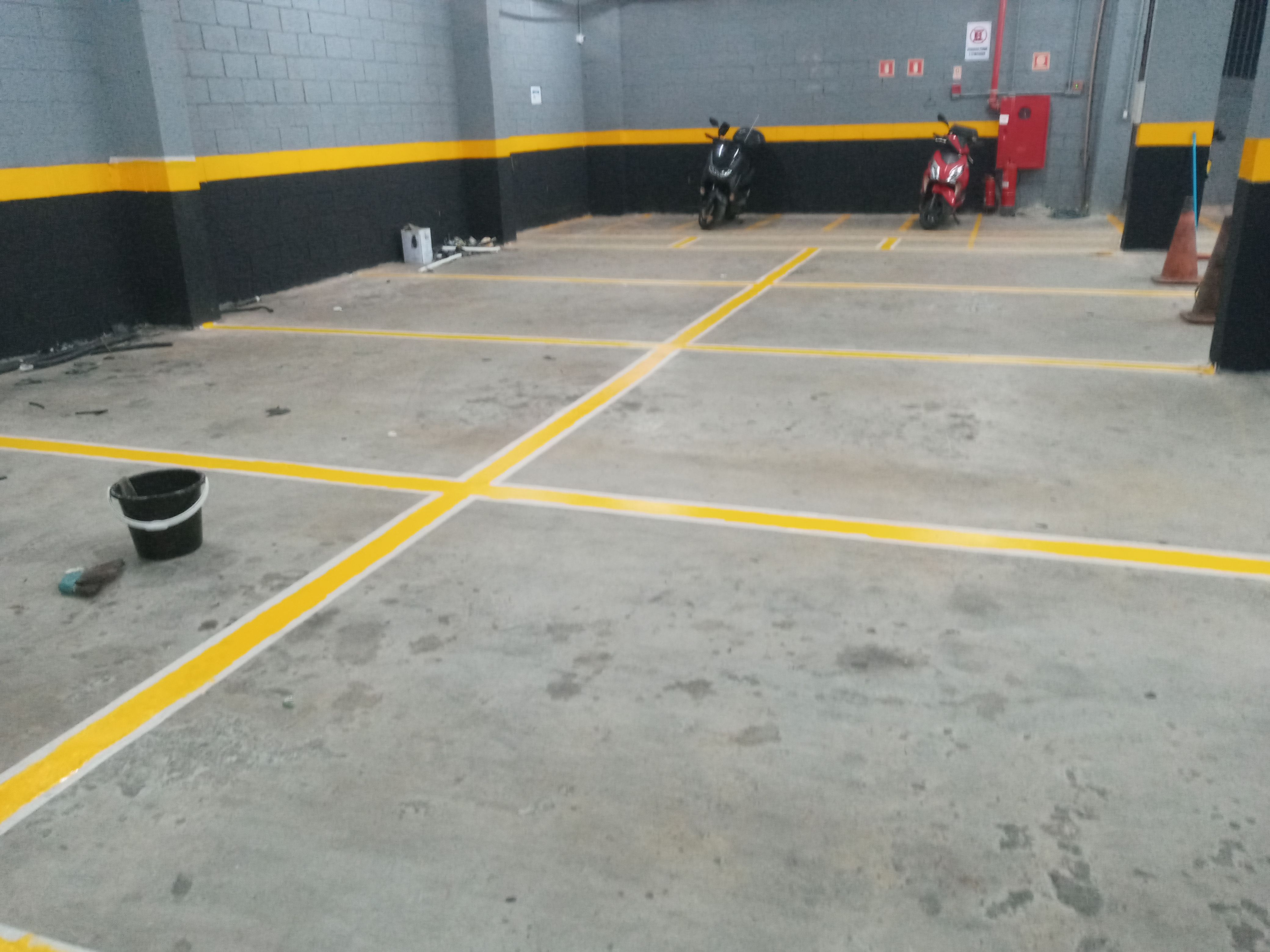 Pintura de estacionamento academia — foto 4