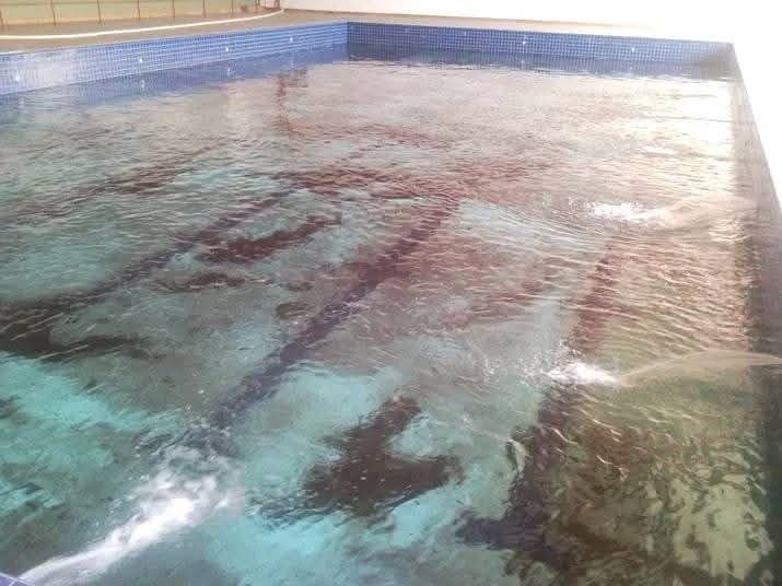 Limpeza de piscina — foto 1
