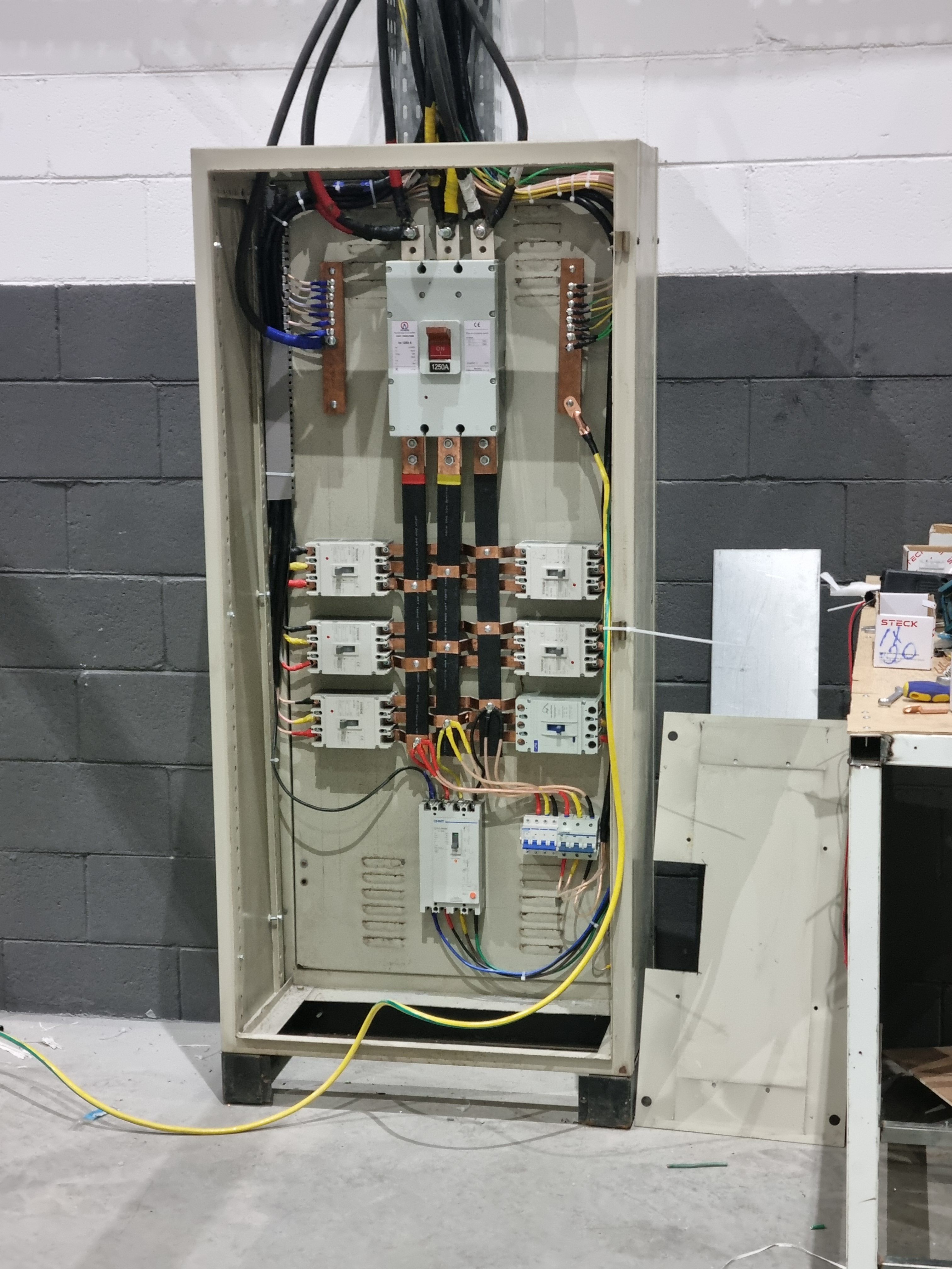 Eletricista industrial — foto 1