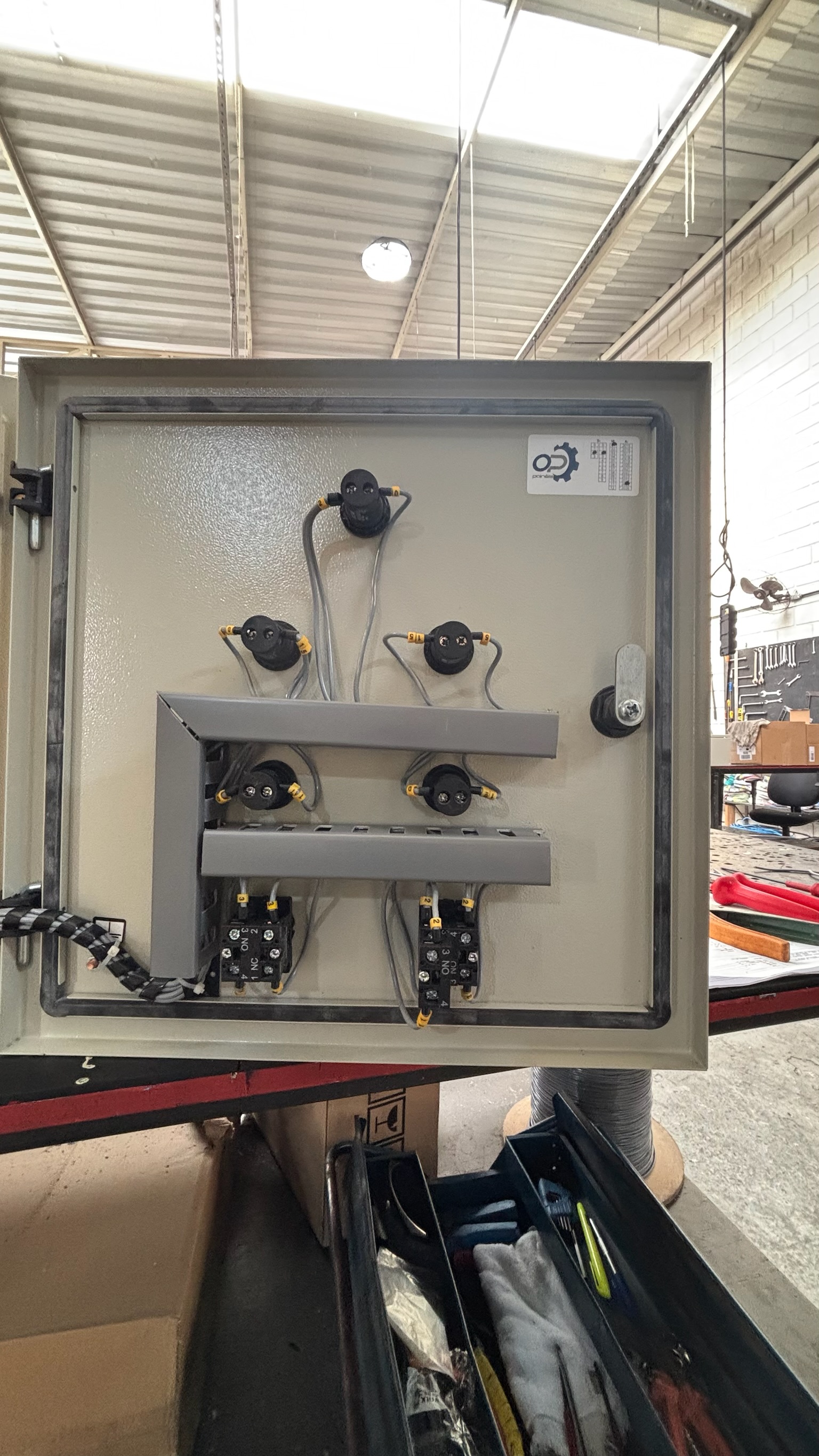 Quadro de Bombas com reversão automatica. — foto 5