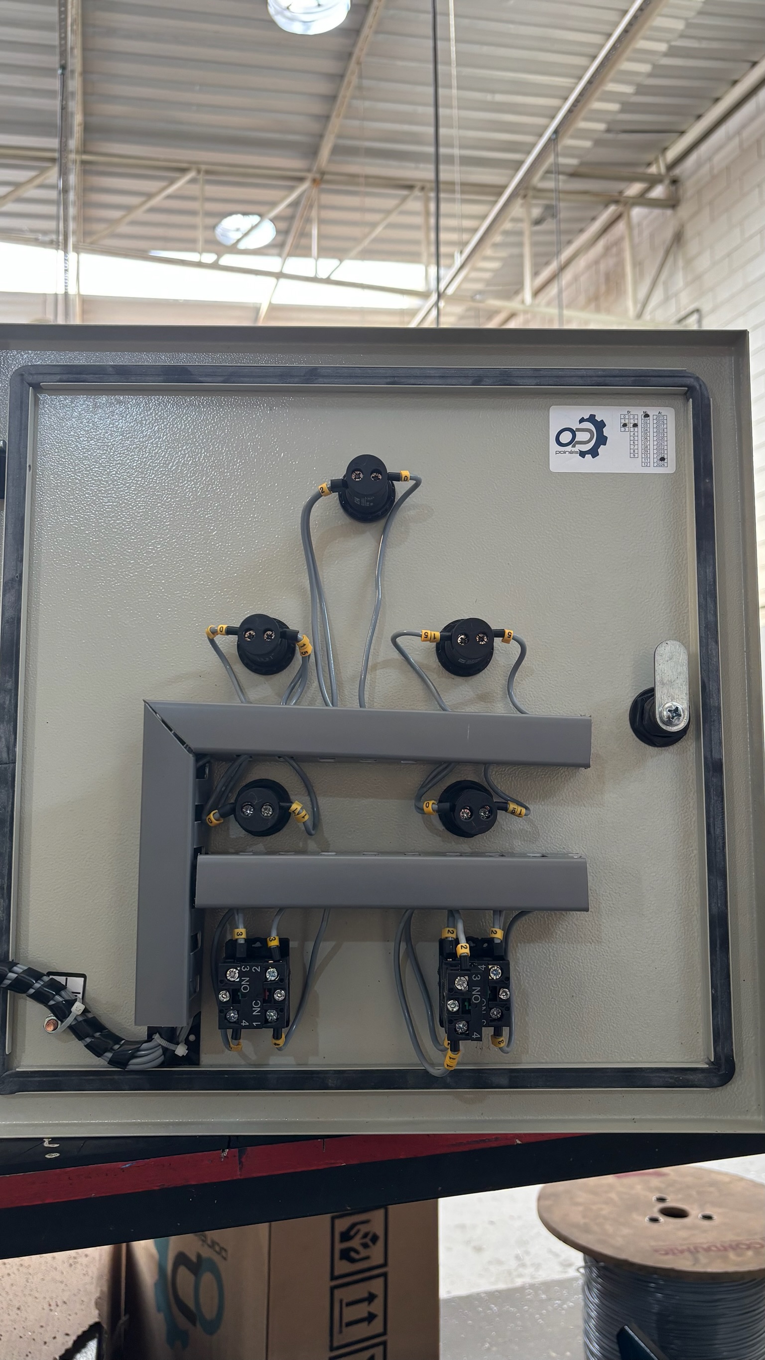 Quadro de Bombas com reversão automatica. — foto 7