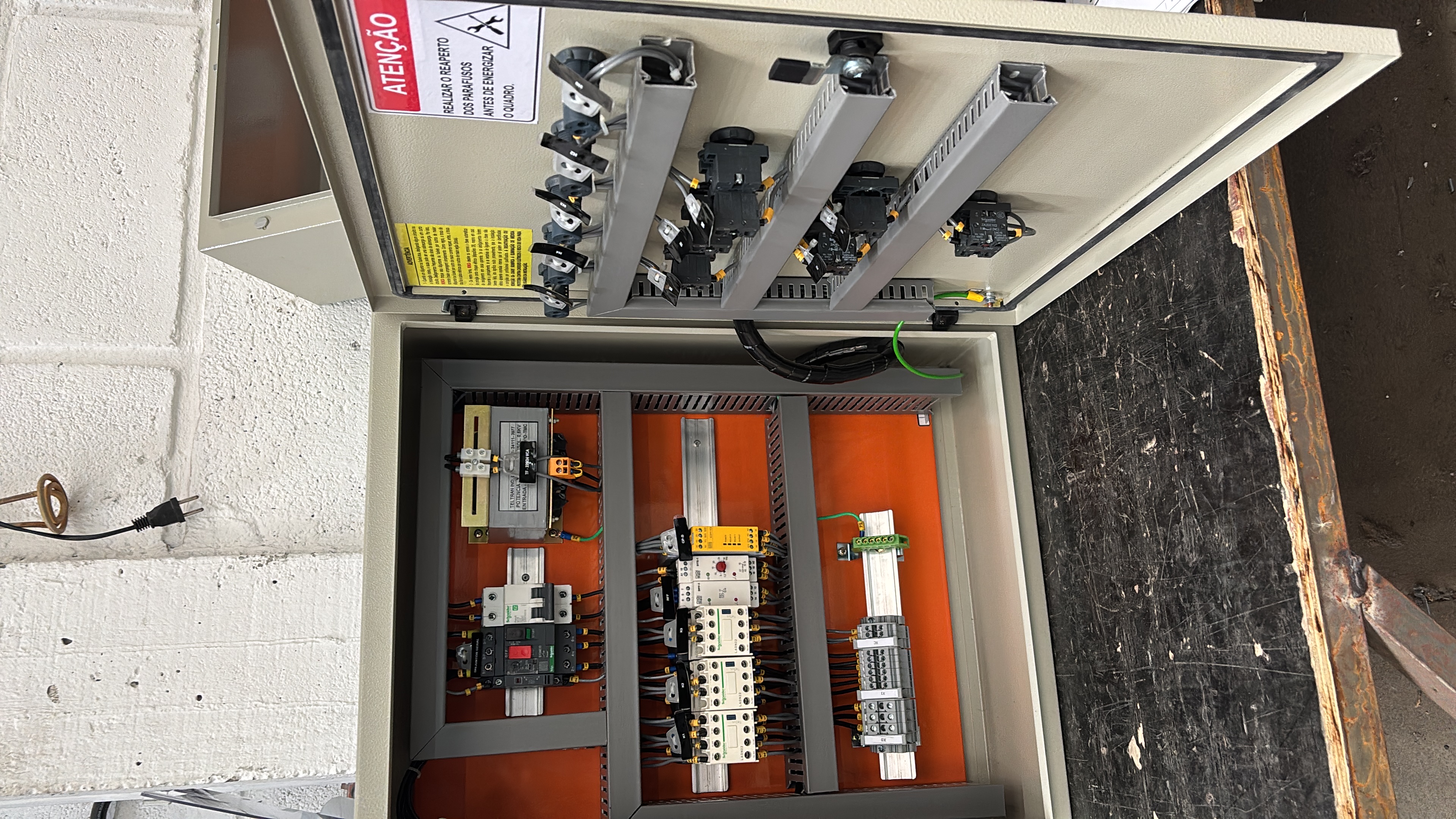Quadro para Compressor 10CV-220V+PE — foto 2