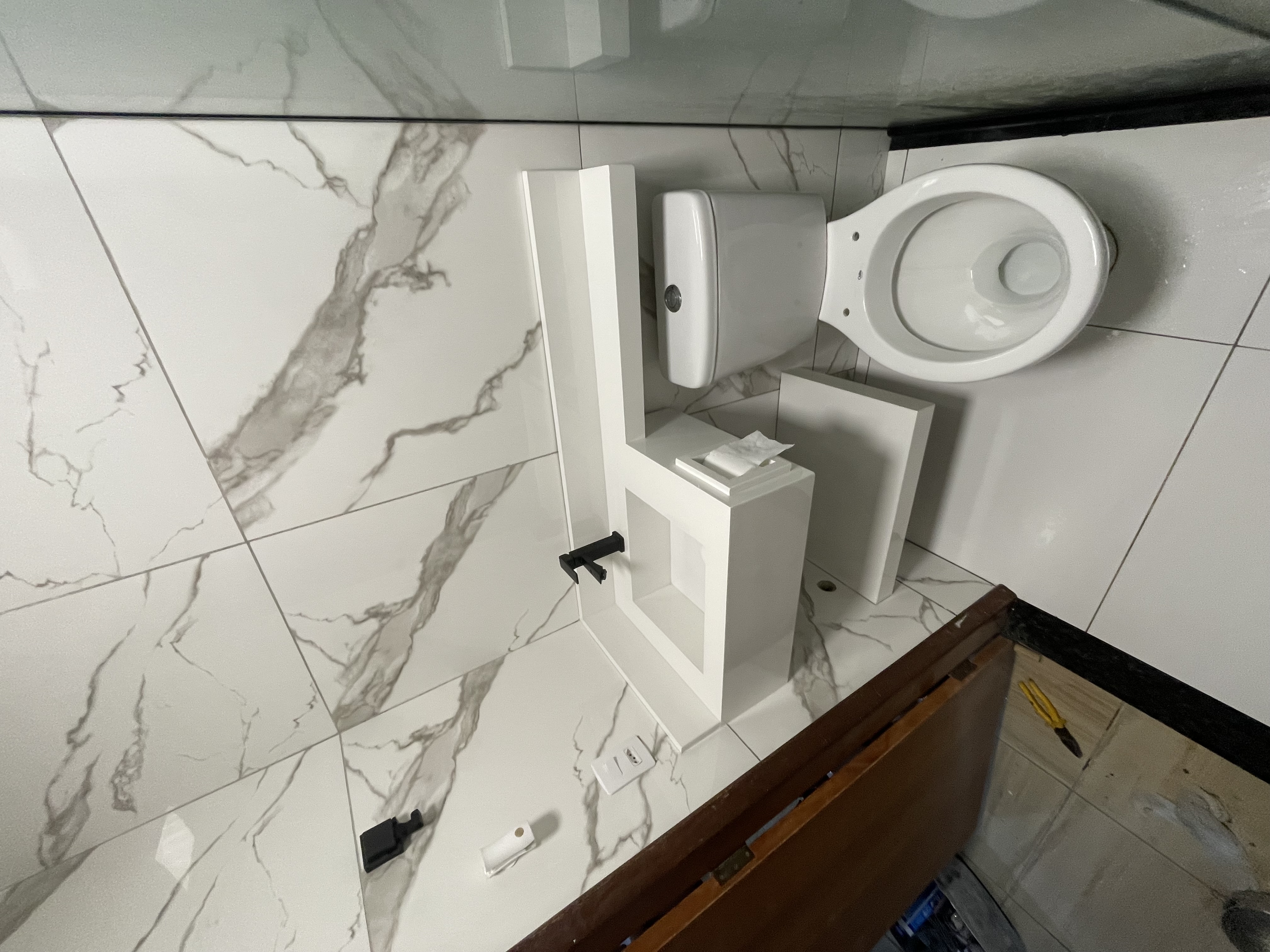 Gabinete em porcelanato — foto 3
